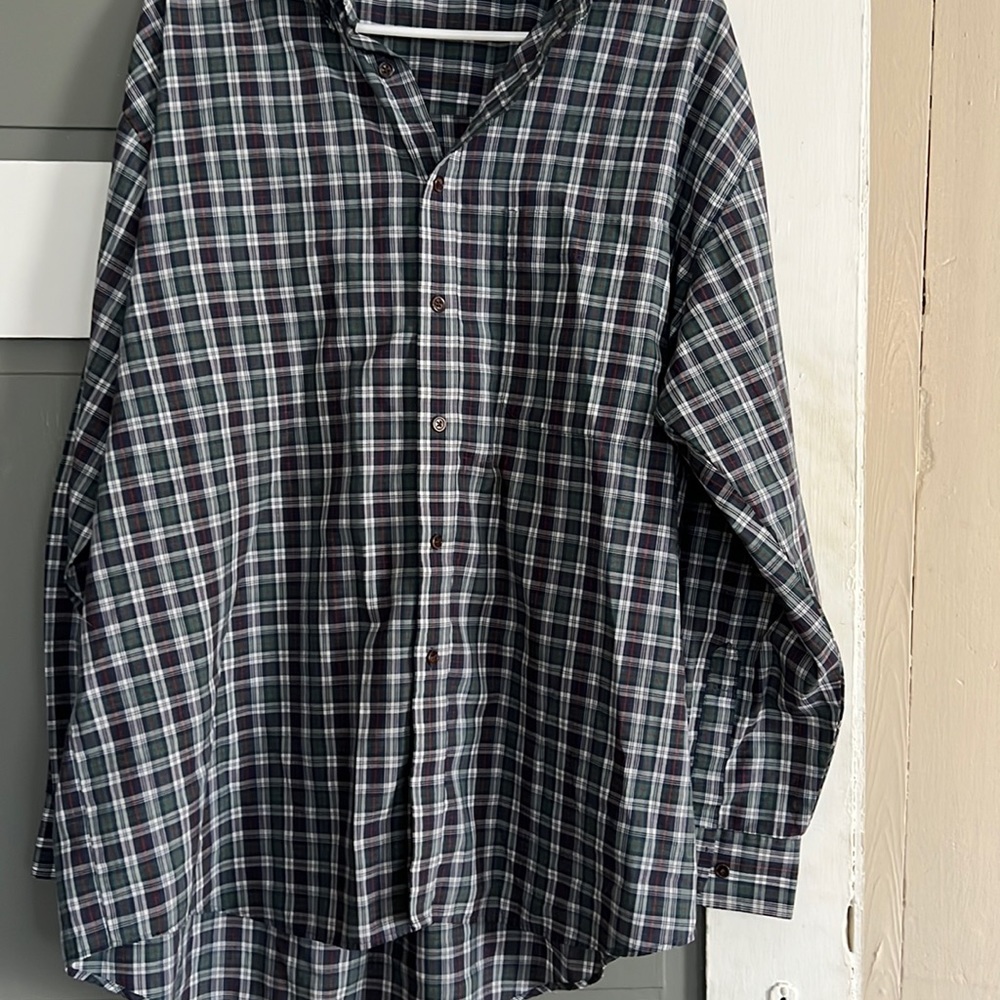 Mens Size LG dress shirt